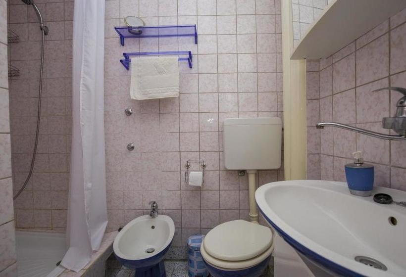 Apartment Laurus / Two Bedrooms A1