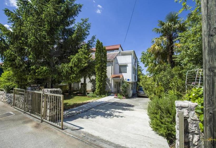 Apartment Laurus / Two Bedrooms A1