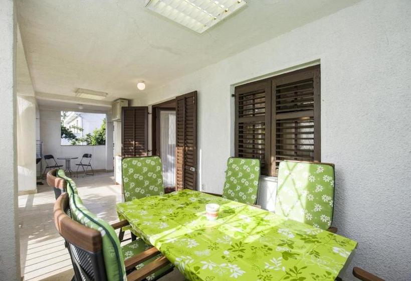 Apartment Laurus / Two Bedrooms A1