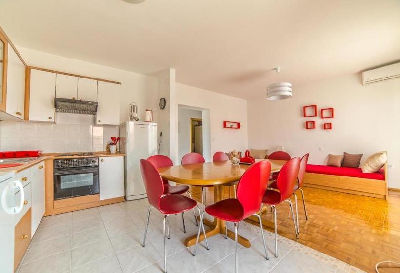 Apartment Lidija 4202