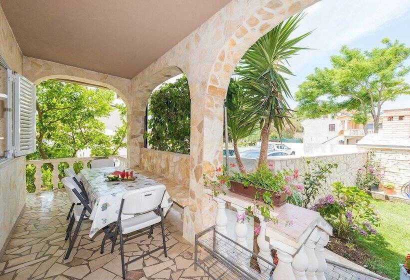 Apartments Mirjana Privlaka / A1 Two Bedrooms