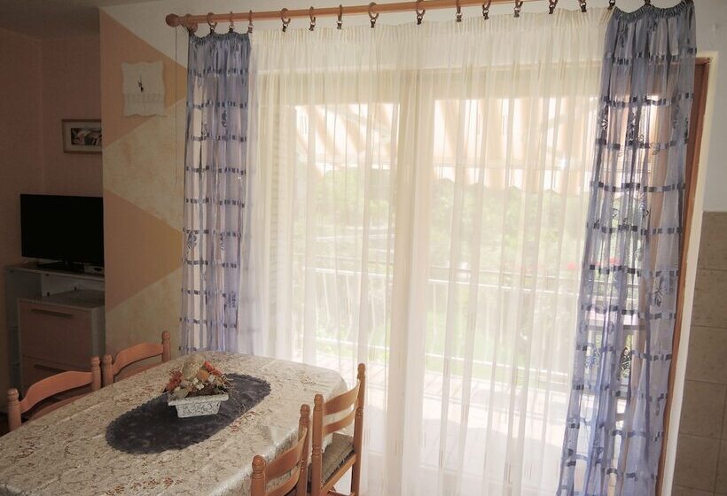 Apartment Sabina & Grapes