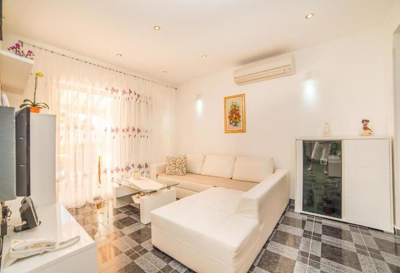 Holiday Apartment Stojanovski