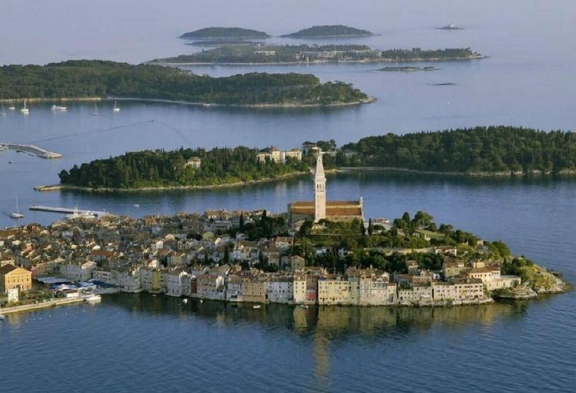 Apartment Tomy / Studio Terrace A1