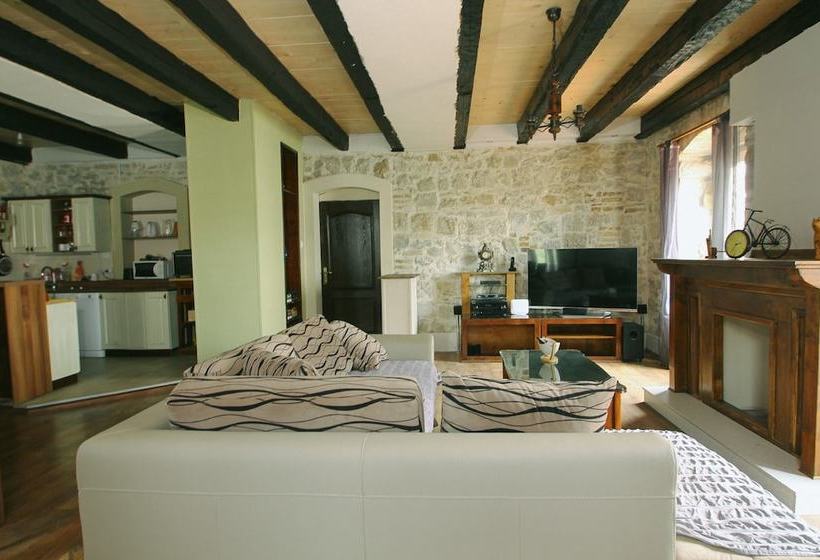 Apartment Vlado Next To The Beach