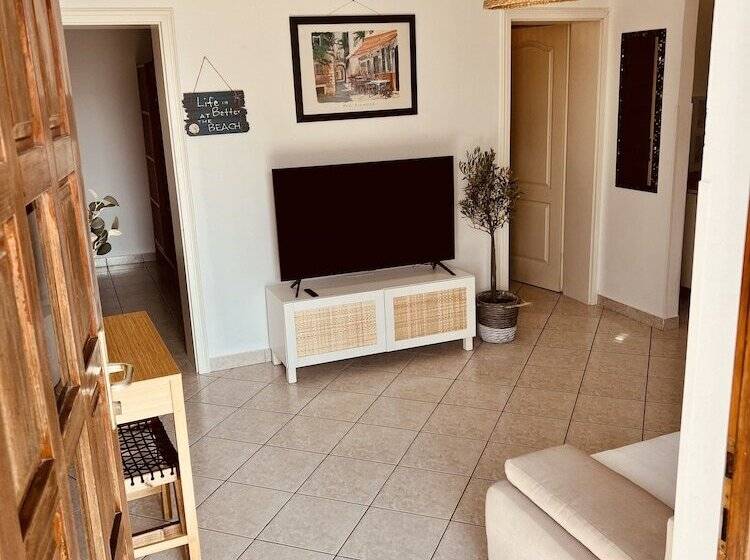 Apartment Wood Street And India