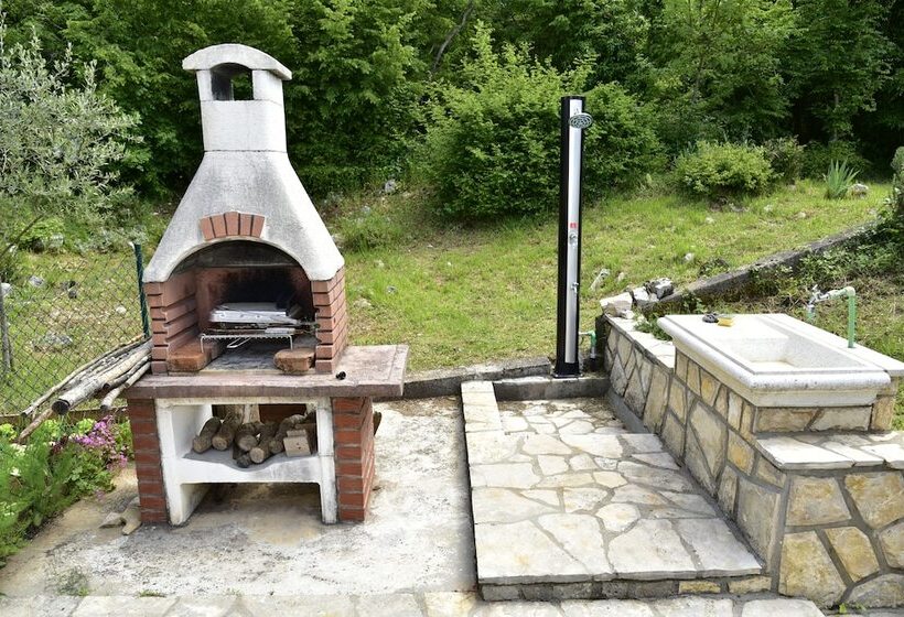 Apartment Wood Street And India