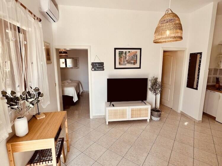 Apartment Wood Street And India