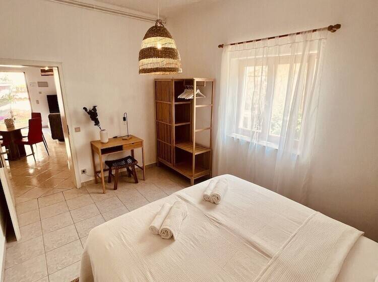 Apartment Wood Street And India