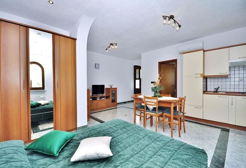 Apartments Alenka Rovinj