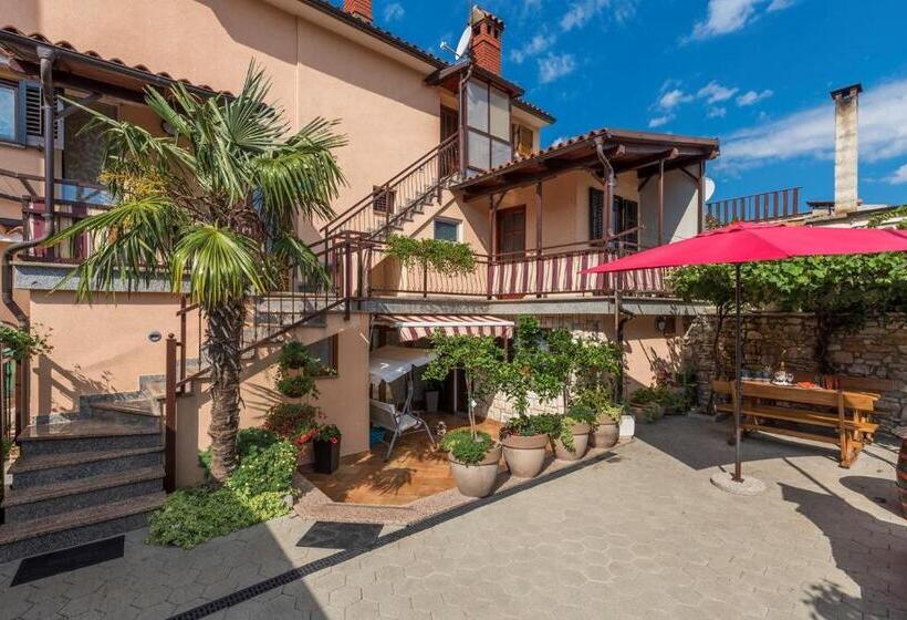 Apartments Ana Vodnjan