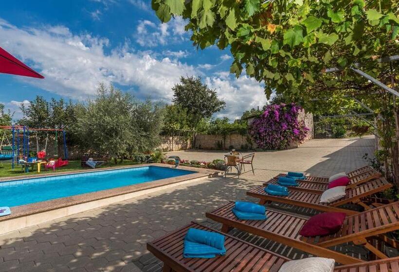 Apartments Ana Vodnjan