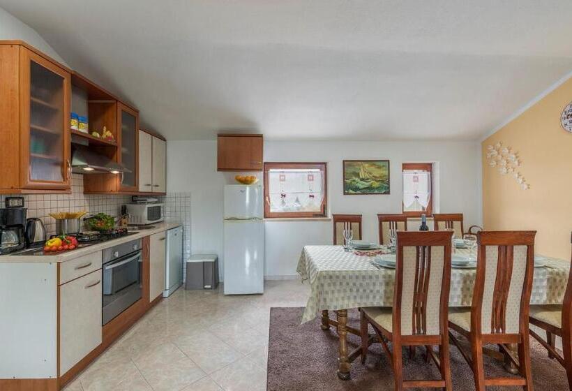 Apartments Ana Vodnjan