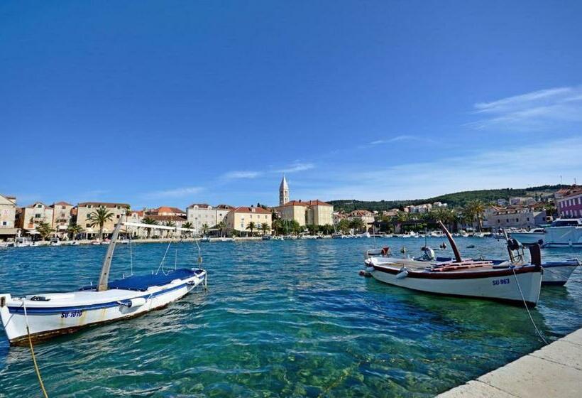 Apartments Best Location