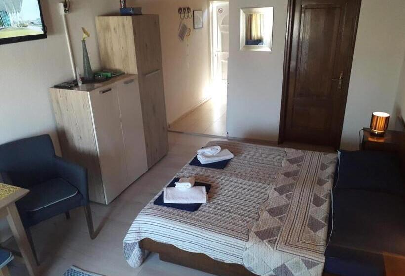 Apartments Carev 1293