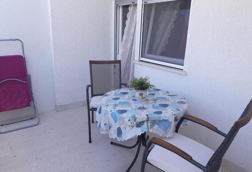 Apartments Carev 1293