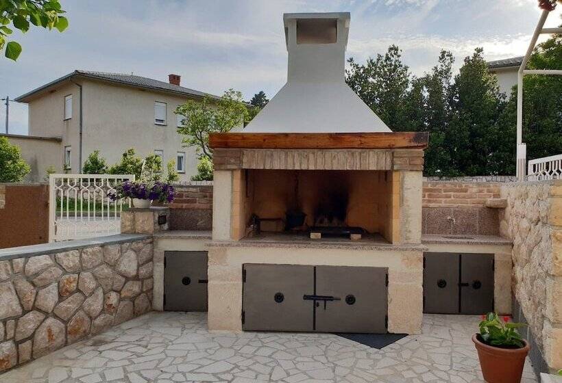 Apartments Gorana Novi V