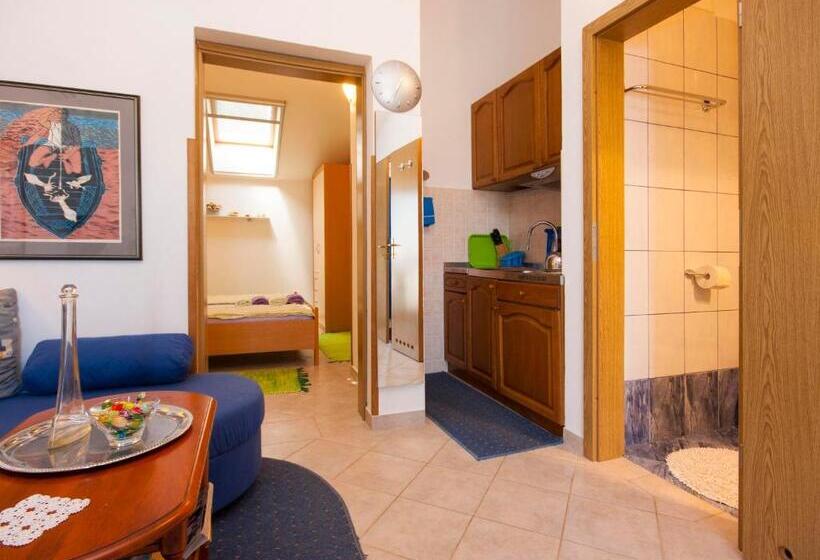 Apartments Grivičić