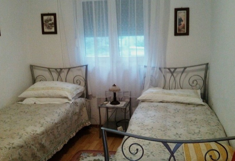 Apartments Jagoda / Splitska/ A1 Two Bedrooms