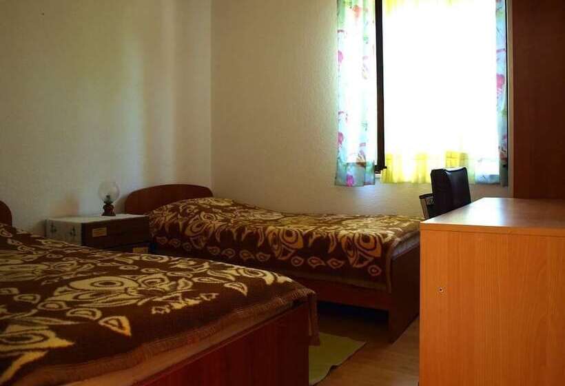 Apartments Janja Postira