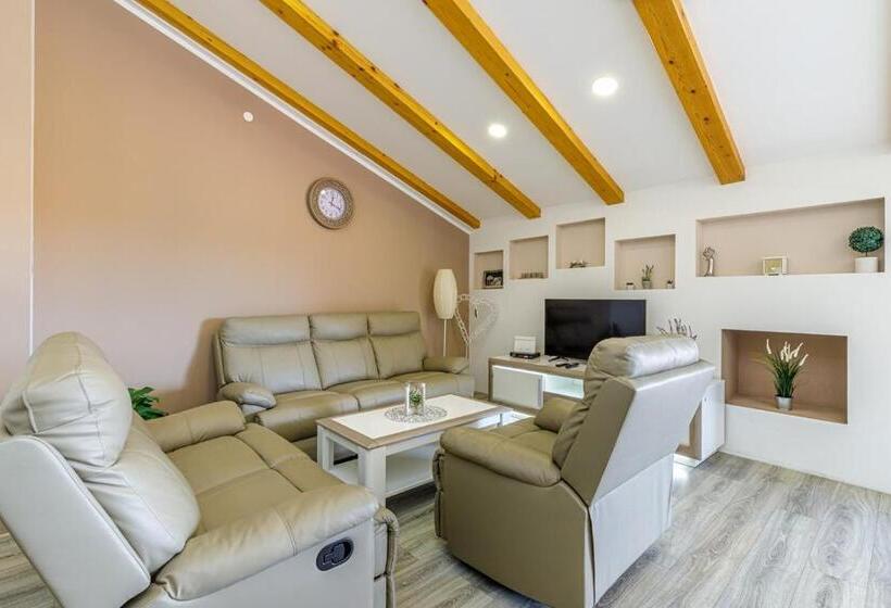 Apartments Mirjana Medulin