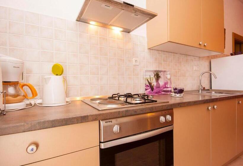 Apartments Sunčica 1613