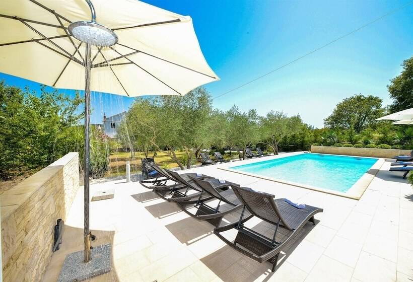 Apartments Villa Ana