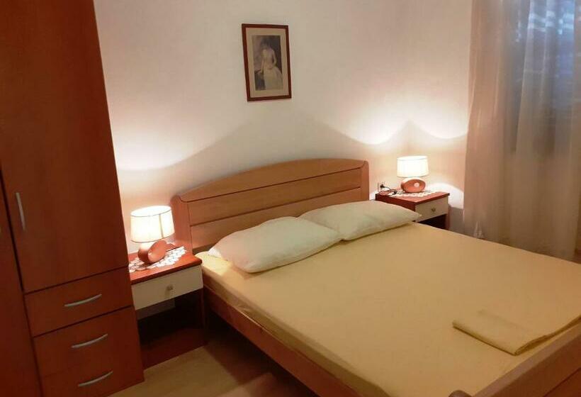 Apartments Villa Vanja