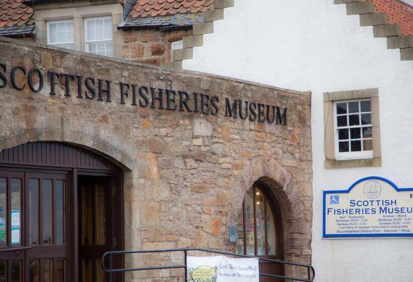 Auld Leigh Lann Apartments