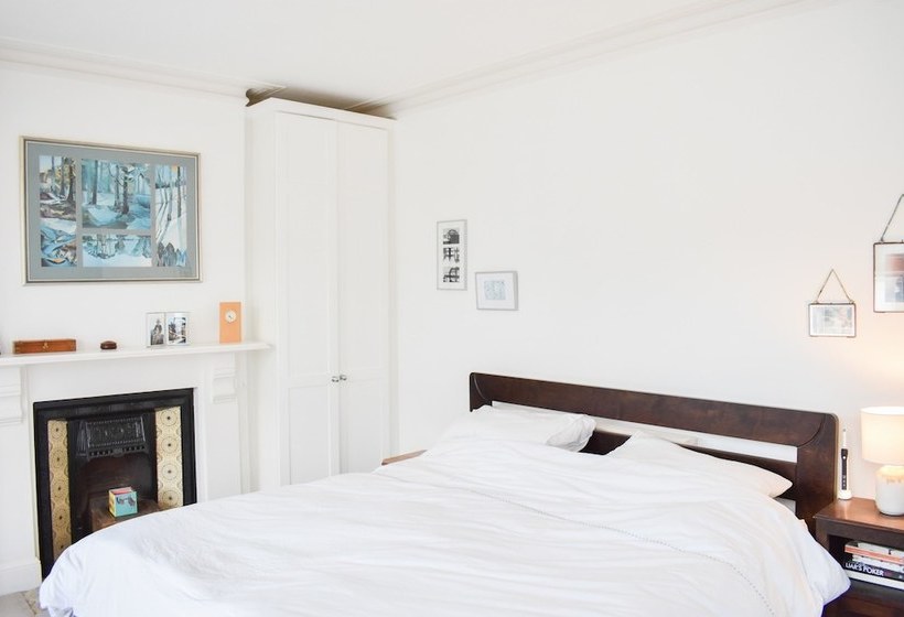 Beautiful Seven Dials Family House