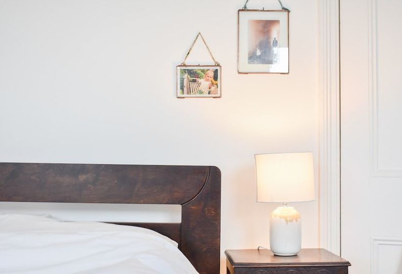 Beautiful Seven Dials Family House