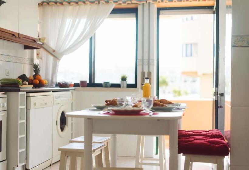 Best Houses 18   Typical Portuguese Apartament