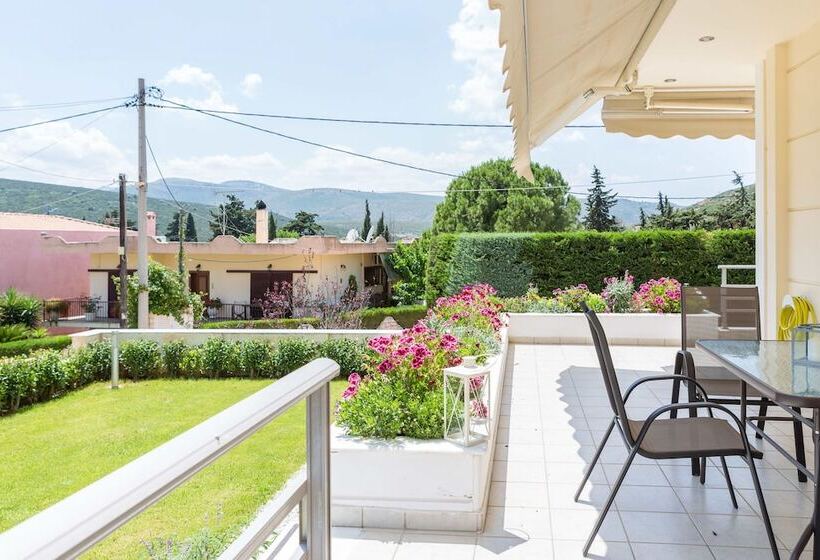 Bright & Spacious Two Floor Family Garden Home