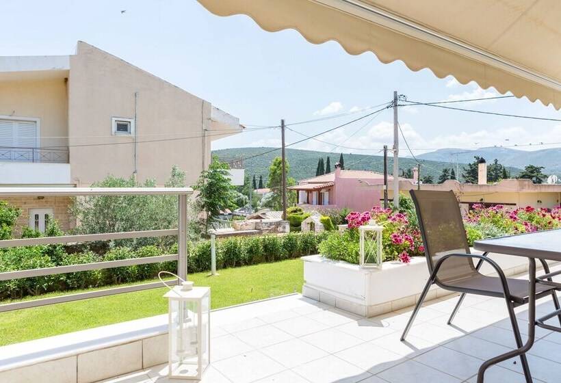 Bright & Spacious Two Floor Family Garden Home