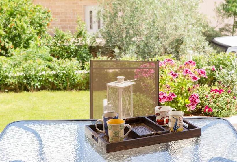 Bright & Spacious Two Floor Family Garden Home