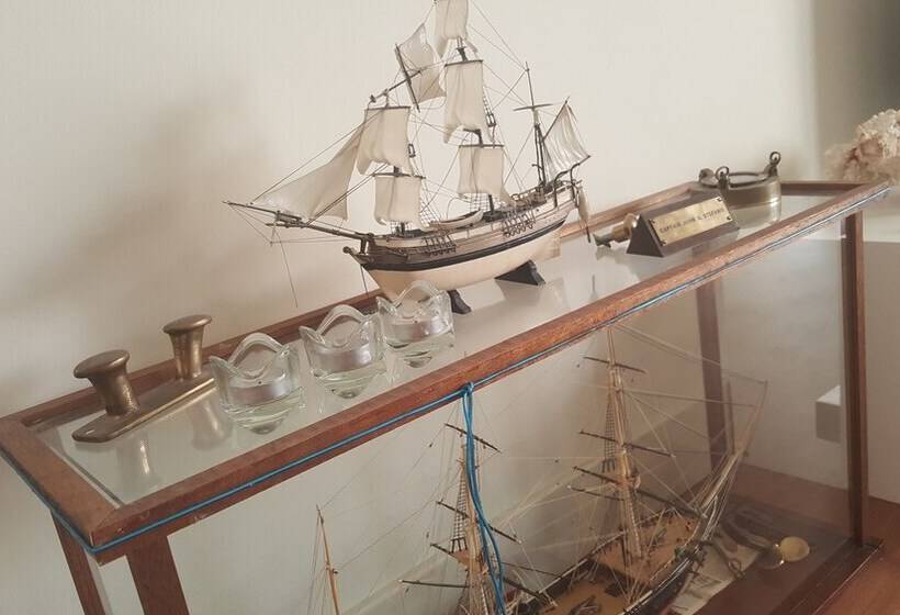 Captain S Luxury Suite