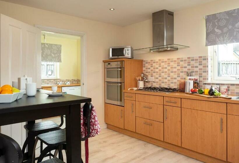 Eagle Lodge   Aviemore Lodges