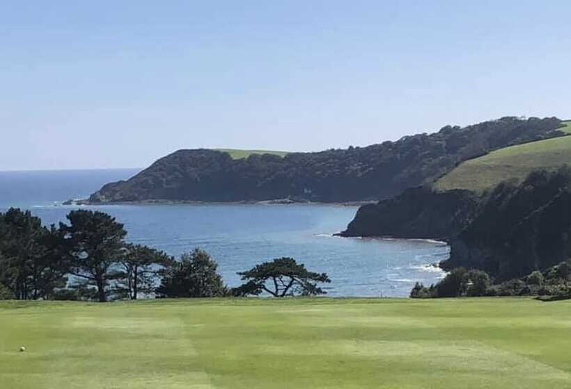 Fabulous House Very Near Charlestown Harbour