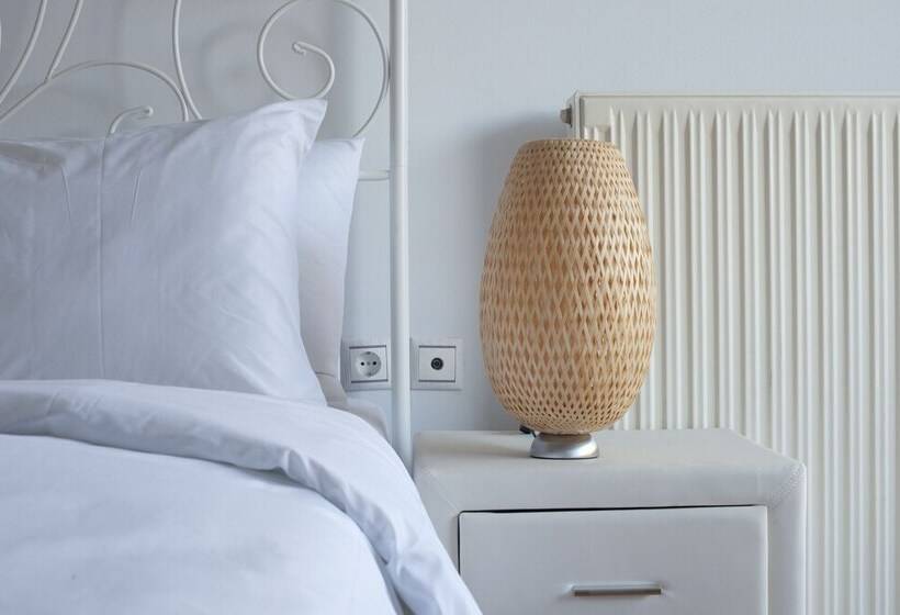 Glyfada, Modern Minimal Apartment