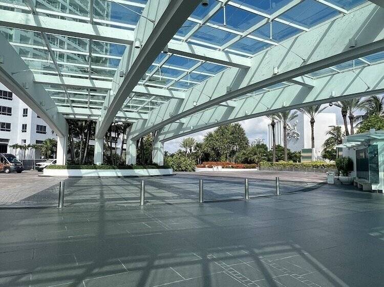 ホテル Fb Miami Beach Sorrento Private Ocean Luxury Suite