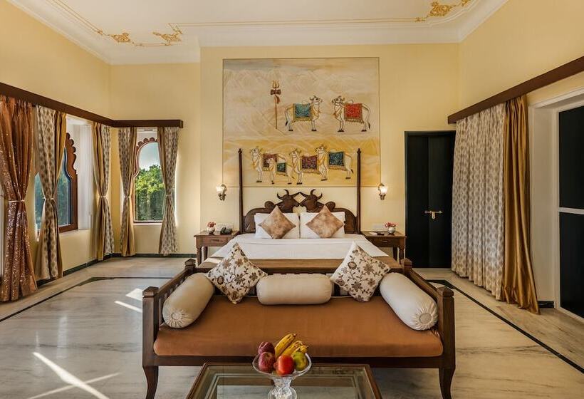 هتل Sterling Jaisinghgarh Udaipur