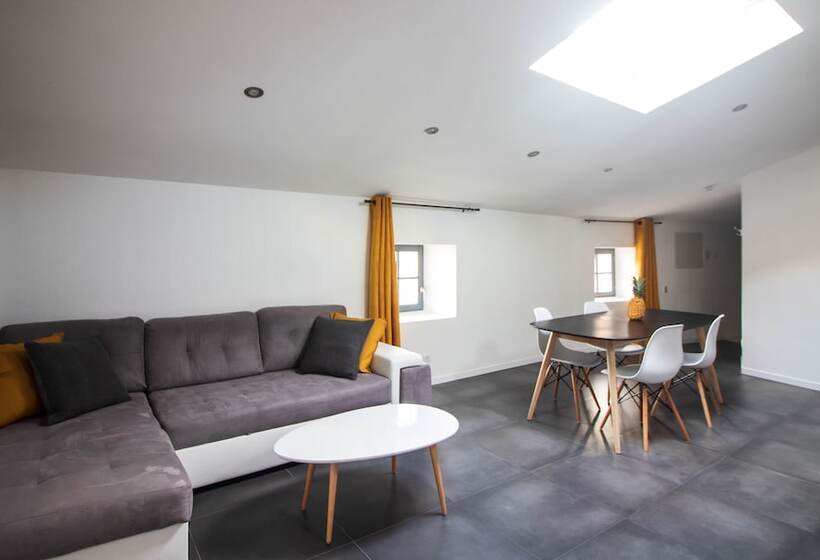 La Villa Tria Castella