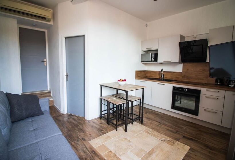 La Villa Tria Castella