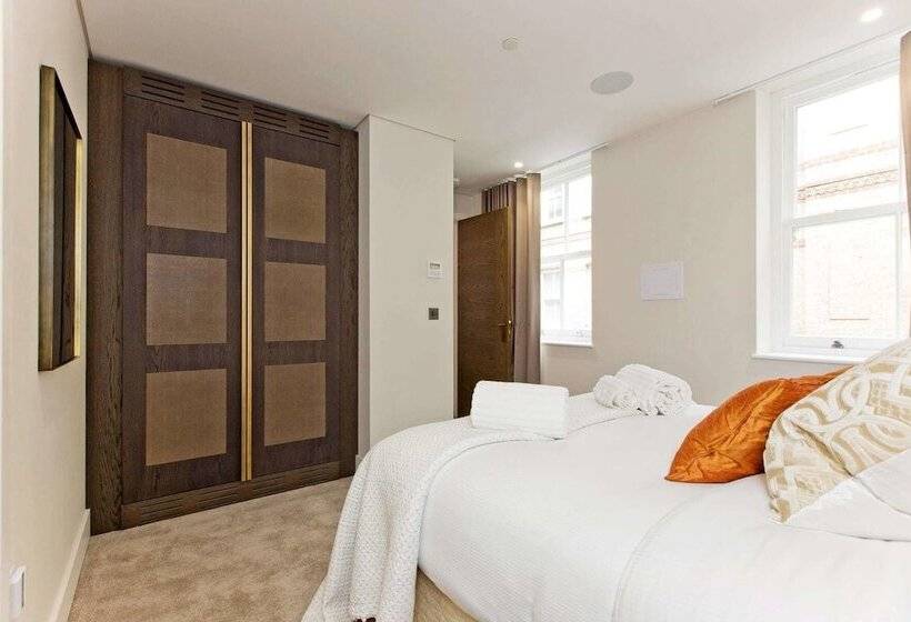 Luxury 2 Bed With Lift Ac And Concierge