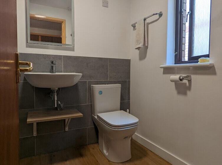 New Bright And Sunny Flat In Oxford City Centre