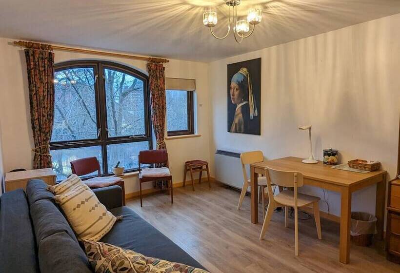 New Bright And Sunny Flat In Oxford City Centre