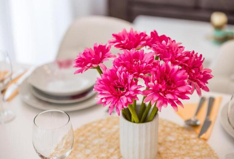 Пансион Apartments And Rooms Milcetic