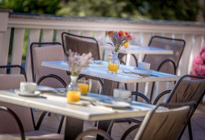 Пансион Apartments And Rooms Milcetic