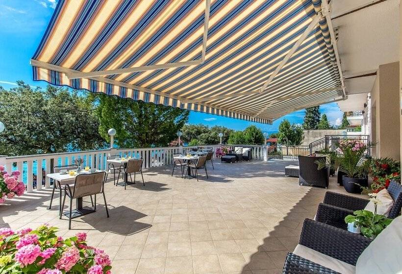 Пансион Apartments And Rooms Milcetic