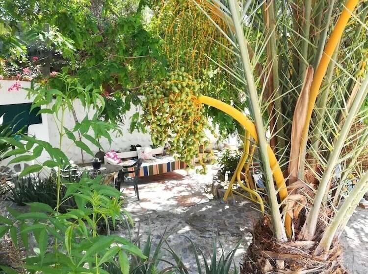 بنسيون Casa Mamánena